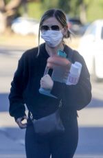 SARAH MICHELLE GELLAR Arrives at a Gym in Los Angeles 01/17/2021