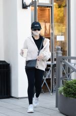 SARAH MICHELLE GELLAR Leaves a Gym in Brentwood 01/03/2021