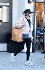 SARAH MICHELLE GELLAR Leaves a Gym in Brentwood 01/03/2021