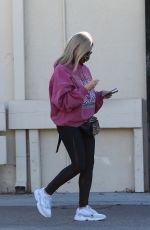 SARAH MICHELLE GELLAR Out and About in Santa Monica 12/31/2020