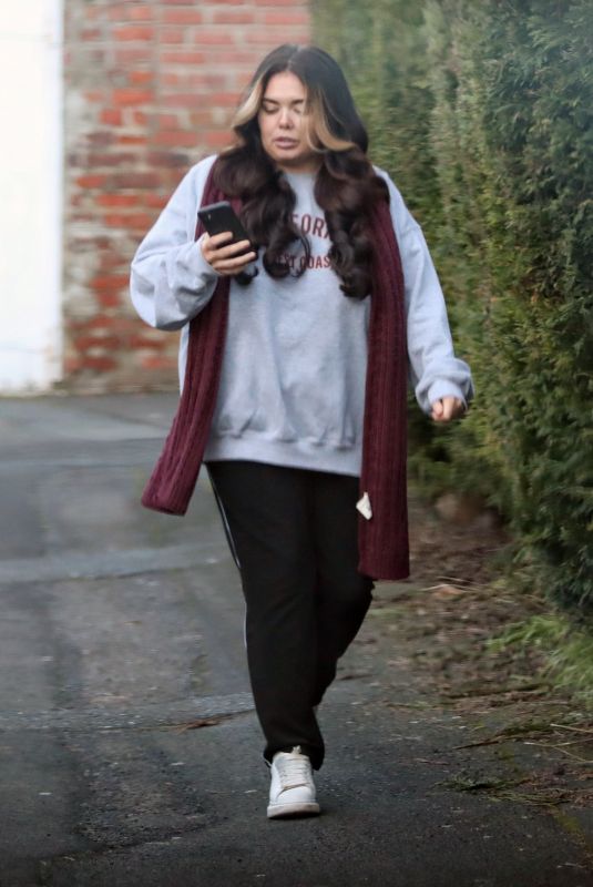 SCARLETT MOFFATT Out in Bishop Auckland 01/25/2021