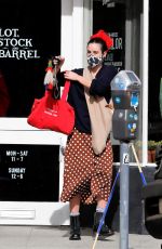 SCOUT WILLIS Shopping at Home Depot in Los Angeles 01/19/2021