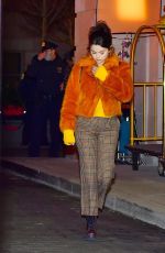 SELENA GOMEZ Arrives at Only Murders In the Building Set in New York 01/17/2021
