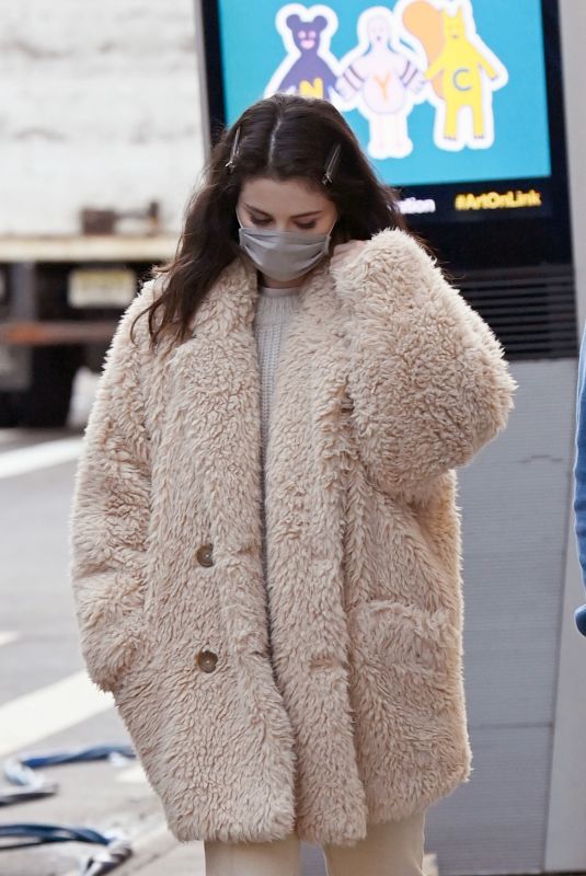 SELENA GOMEZ Heading to Only Murders in the Building Set in New York 01/19/2021