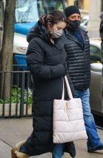 SELENA GOMEZ on the Set of Murders in the Building in New York 01/20/2021