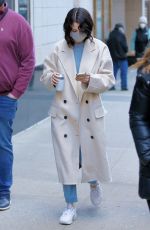 SELENA GOMEZ on the Set of Only Murders in the Building in New York 01/17/2021