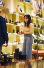 SELENA GOMEZ Out Shopping in New York 01/25/201