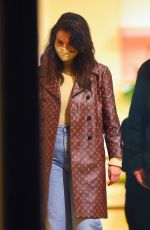 SELENA GOMEZ Out Shopping in New York 01/25/201