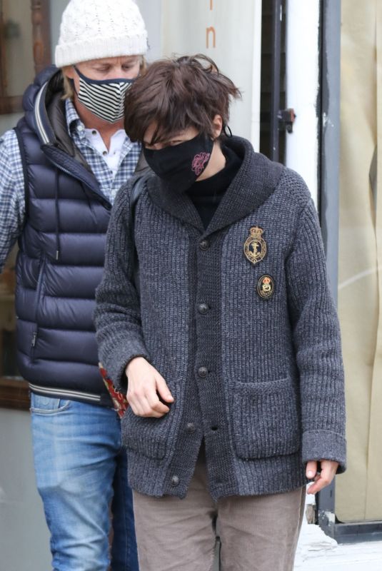 SELMA BLAIR and David Lyons Out Shopping in Los Angeles 01/23/2021