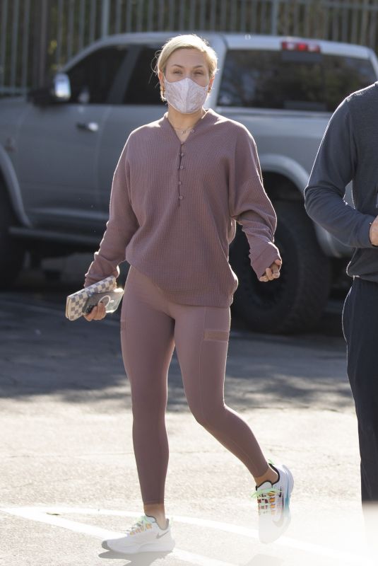 SHARNA BURGESS Leaves 10 Speed Coffee in Calabasas 01/24/2021
