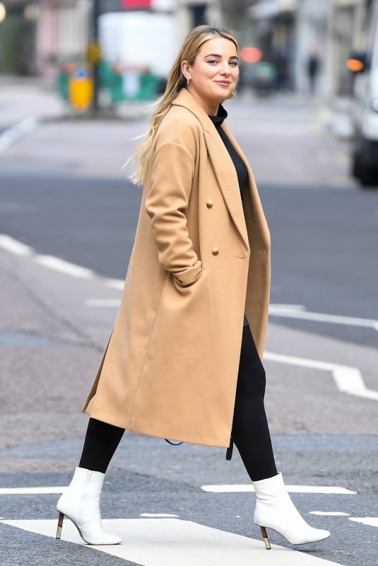 SIAN WELBY Arrives at Global Radio in London 01/15/2021