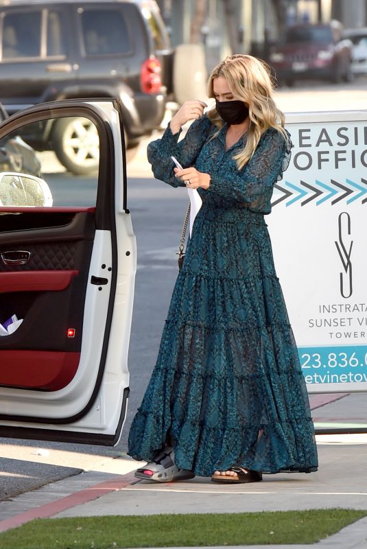 TEDDI JO MELENCAMP Out in Los Angeles 01/18/2021