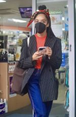 TESSA THOMPSON Out Shopping at Bondi in Sydney 01/27/2021