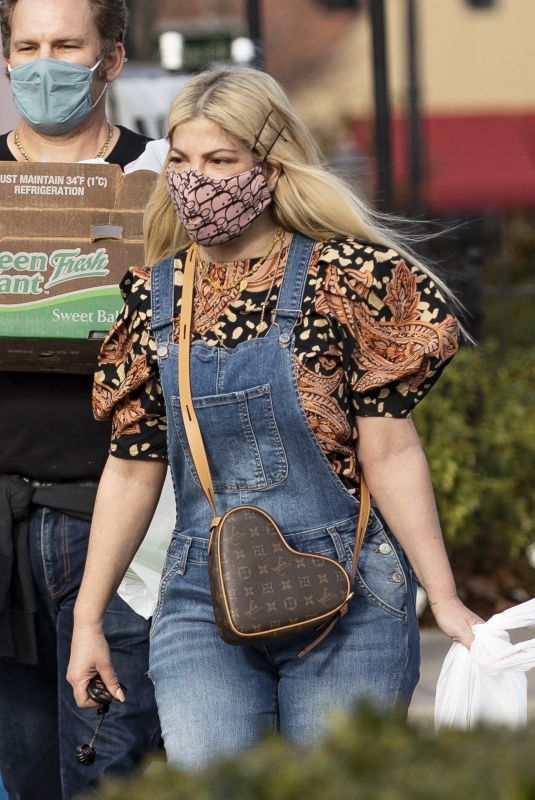 TORI SPELLING in Denim Overalls Out in Calabasas 01/24/2021