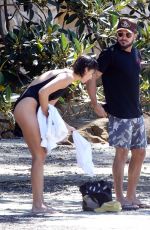 VANESSA VALLADARES and Zac Efron at Vaucluse Beach in Sydney 01/11/2021