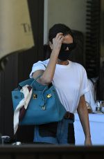VICTORIA BECKHAM Out for Lunch in Miami 01/09/2021