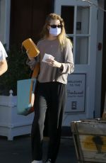 WHITNEY PORT Out for Lunch in Brentwood 01/18/2021