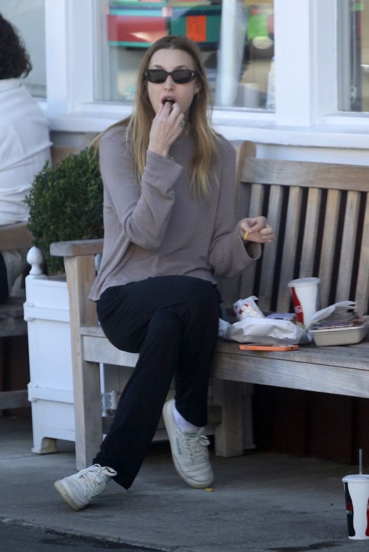 WHITNEY PORT Out for Lunch in Brentwood 01/18/2021