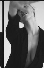 ALEXIS REN - Black and White Photoshoot, February 2021
