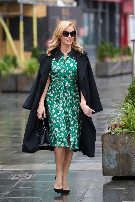 AMANDA HOLDEN Leaves Global Radio in London 02/03/2021