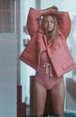 AMANDA SEYFREID for Vogue Magazine, Australia February 2021
