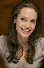 ANGELINA JOLIE at The Good Shepard Press Conference 12/08/2006