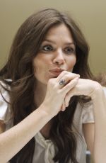 ANNA FRIEL at Land of the Lost Press Conference 05/29/2009