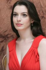 ANNE HATHAWAY at Becoming Jane Press Conference 07/11/2007