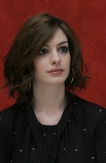 ANNE HATHAWAY at Get Smart Press Conference 05/31/2008