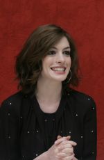 ANNE HATHAWAY at Get Smart Press Conference 05/31/2008