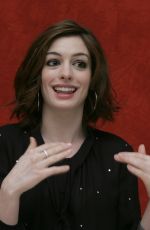 ANNE HATHAWAY at Get Smart Press Conference 05/31/2008