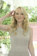 ANNE HECHE at Hung Press Conference 08/25/2009