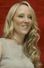 ANNE HECHE at Hung Press Conference 08/25/2009