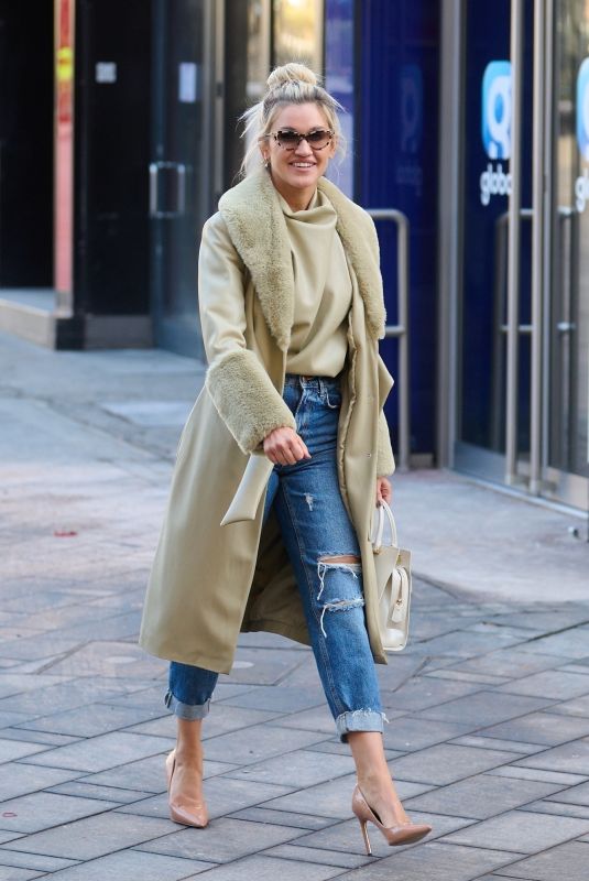 ASHLEY ROBERTS Leaves Heart Radio in London 02/10/2021