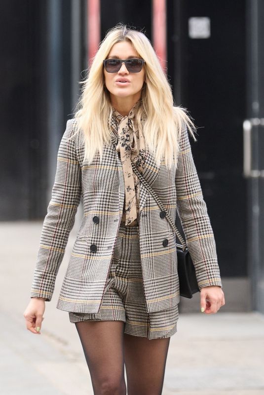 ASHLEY ROBERTS Leaves Heart Radio in London 02/22/2021