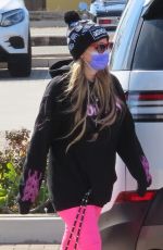 AVRIL LAVIGNE and Mod Sun Out Kissing on Valentine