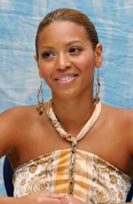 BEYONCE at The Fighting Temptations Press Conference 08/25/2003