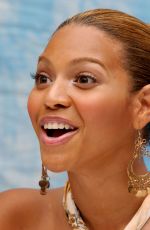 BEYONCE at The Fighting Temptations Press Conference 08/25/2003
