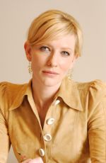 CATE BLANCHETT at The Aviator Press Conference 11/20/2004