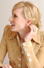 CATE BLANCHETT at The Aviator Press Conference 11/20/2004