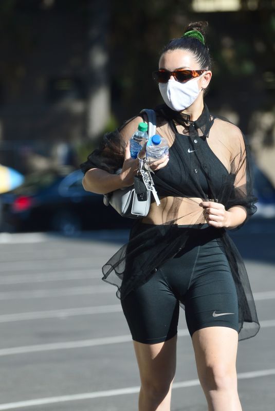 CHARLI CXC Hheading to a Sance Studio in Los Angeles 02/26/2021
