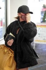 CHRISSY TEIGEN Leaves a Doctor