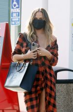 CHRISSY TEIGEN Shopping at Bristol Farms in Beverly Hills 02/07/2021