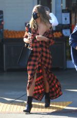 CHRISSY TEIGEN Shopping at Bristol Farms in Beverly Hills 02/07/2021