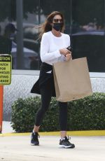 CINDY CRAWFORD nad KAIA and Rande GERBER Celebrates Cindy