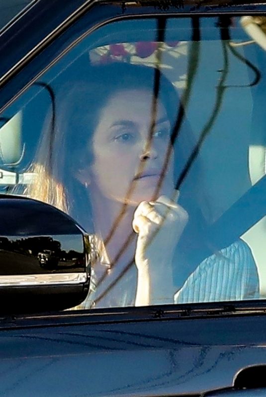 CINDY CRAWFORD Out in Malibu 02/15/2021