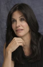 COURTENEY COX at Cougar Town Press Conference 10/07/2009