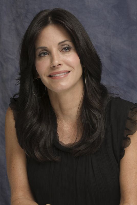 COURTENEY COX at Cougar Town Press Conference 10/07/2009