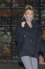 DENISE RICHARDS and Aaron Phypers Shopping at Whole Foods in Malibu 02/04/2021