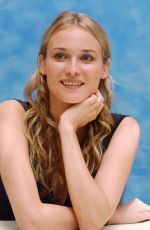 DIANE KRUGER at Wicker Park Press Conference 08/29/2004